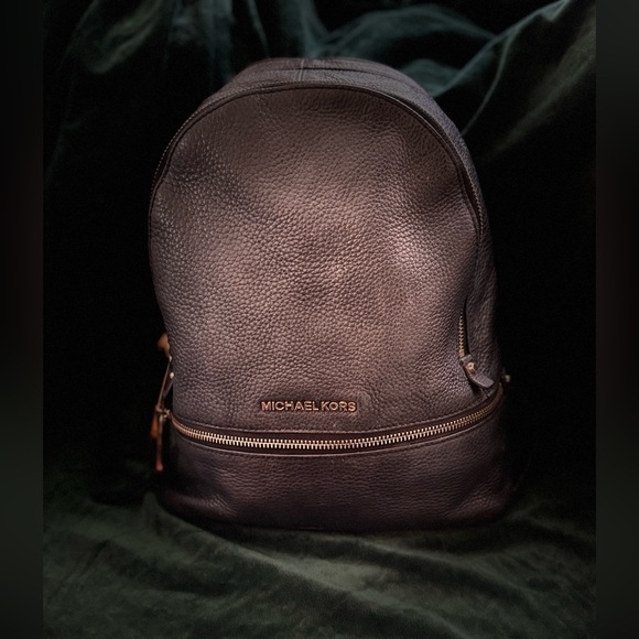 Michael Kors 30S5GEZB1L Rhea Zip Leather Backpack, Medium - Black. Preowned main image 8